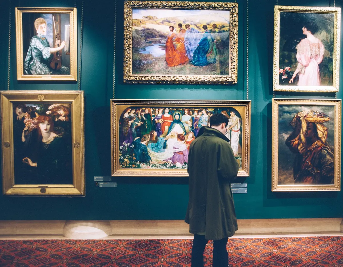 Free UK Museum vs Paid Attraction: How to Plan a Cheap Culture Day Out